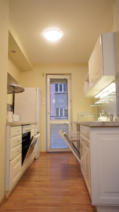 Vitosha Apartments Sofia Buitenkant foto