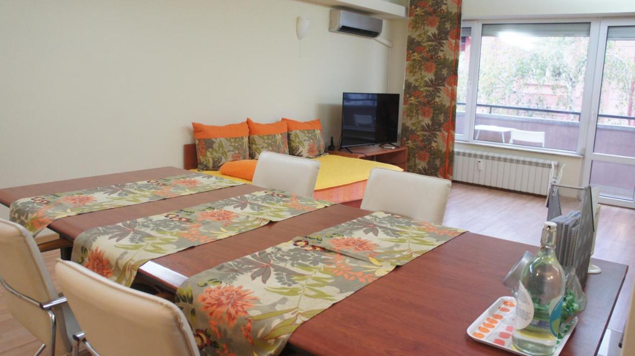 Vitosha Apartments Sofia Buitenkant foto